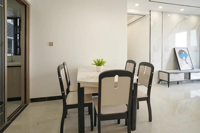 98㎡三居室，巧用空間與軟裝搭配，打造簡約舒適之家